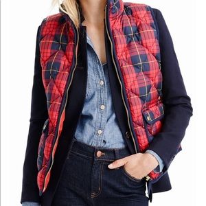 ✨NEW✨J. Crew Red Plaid Puffer Vest.